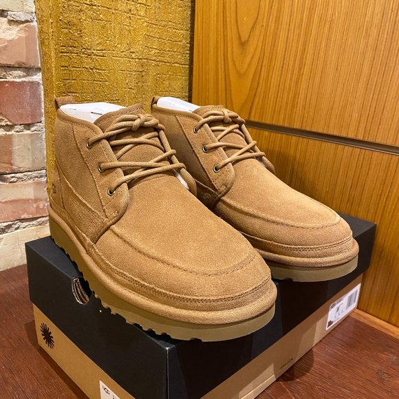 UGG M's Neumel Moc Chestnut Size: 9 NEW IN BOX!!! - Picture 1 of 9